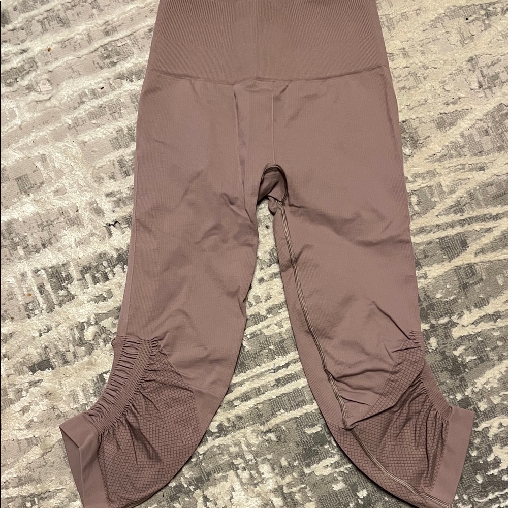 Lululemon Athletica Mauve Shorts Leggings